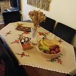Feriehus La Casa Di Pietra Karpenísion