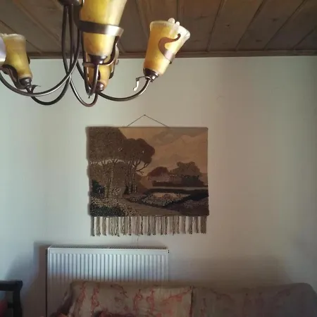 La Casa Di Pietra * Karpenísion