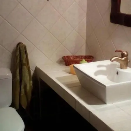 Nyaraló La Casa Di Pietra Karpeníszi